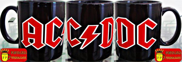 Caneca toda preta do ACDC